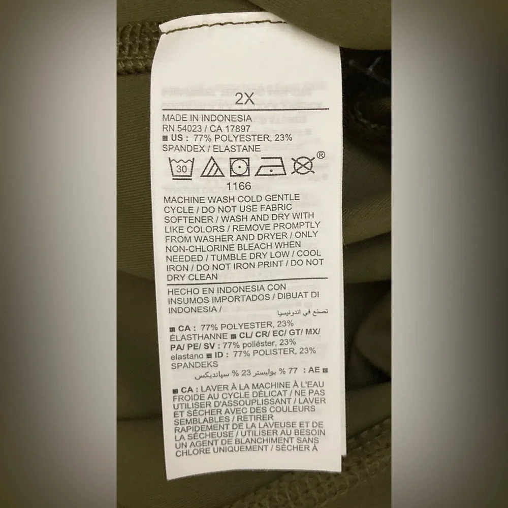 🌟🤩🌟Old Navy Dark Olive Flare Pants - Picture 4 of 10